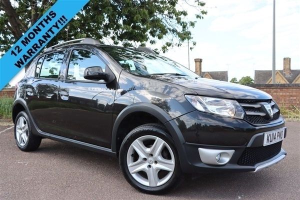 Black Used 2014 Dacia Sandero Lauréate Hatchback | £3,950 (Fair price) - Image 1/1