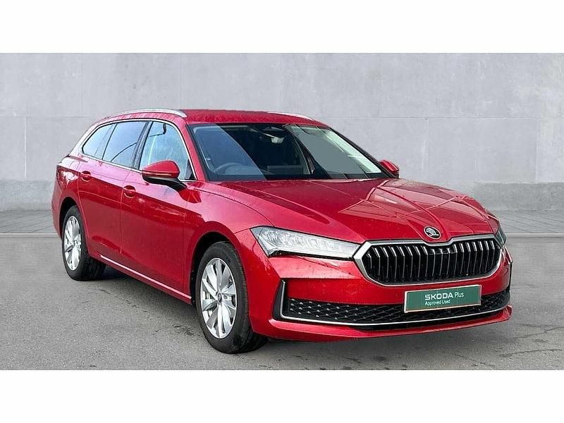 Carmine red metallic Used 2025 Skoda Superb SE Technology Estate | £24,950 (Fair price) - Image 1/4