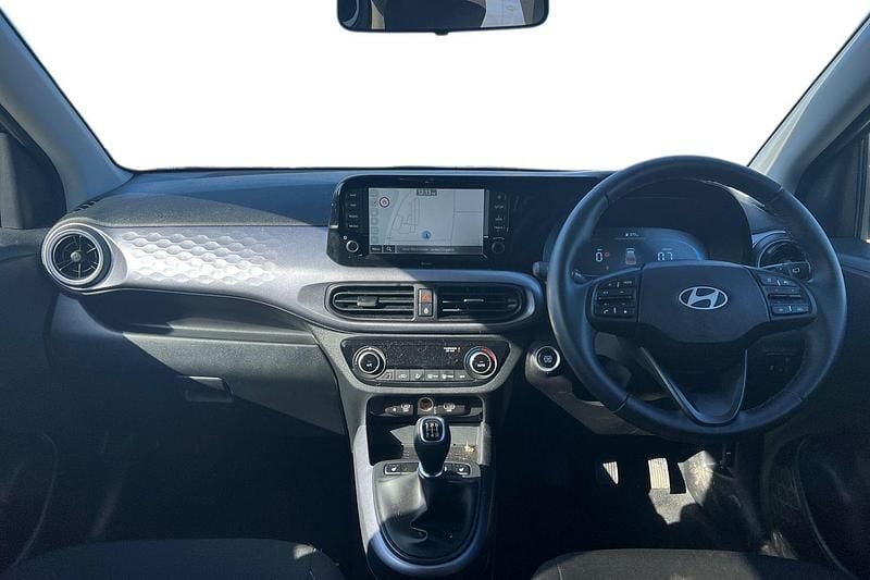 Usado Hyundai i10 Premium 67 HP (49 kW) 2024 Preto Citadino
