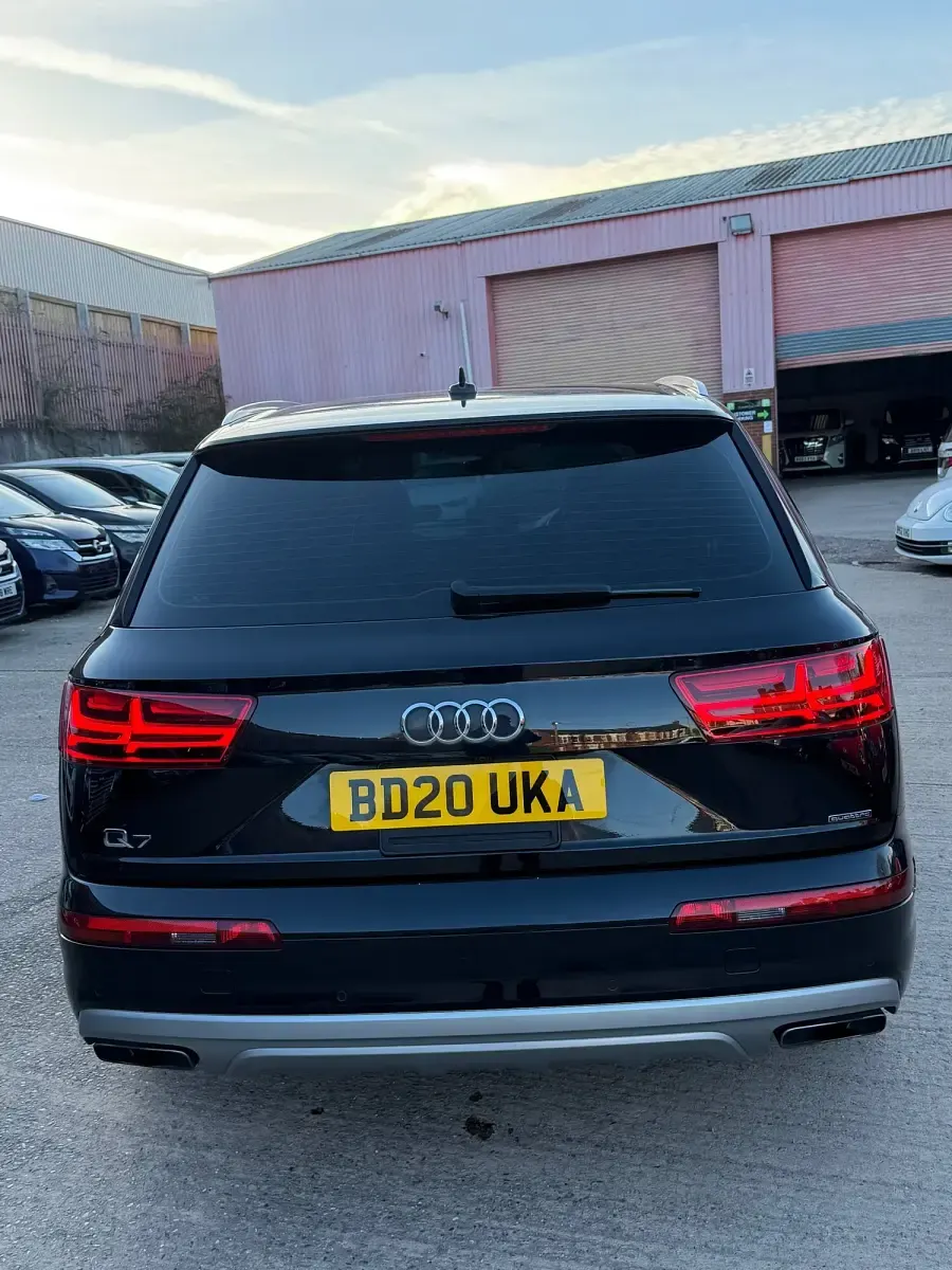 Usado Audi Q7 340 CV (250 kW) 2020 Negro SUV
