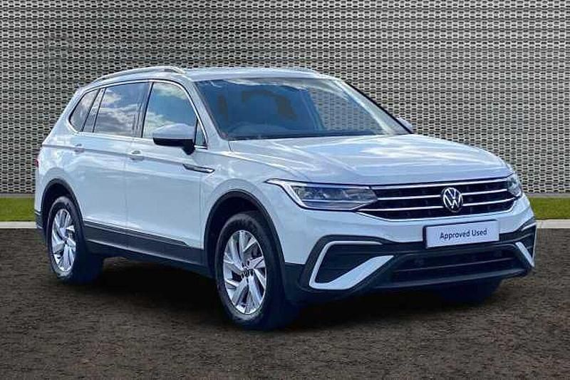 Used 2022 VW Tiguan Allspace SUV | £24,999 (Good price) - Image 1/4