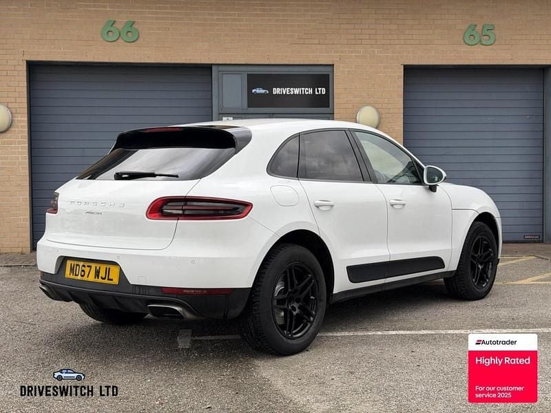 Used Porsche Macan 252 HP (185 kW) 2018 White SUV