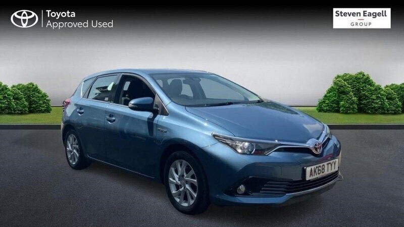Blue Used 2018 Toyota Auris Hybrid Hatchback | £11,247 (Fair price) - Image 1/4
