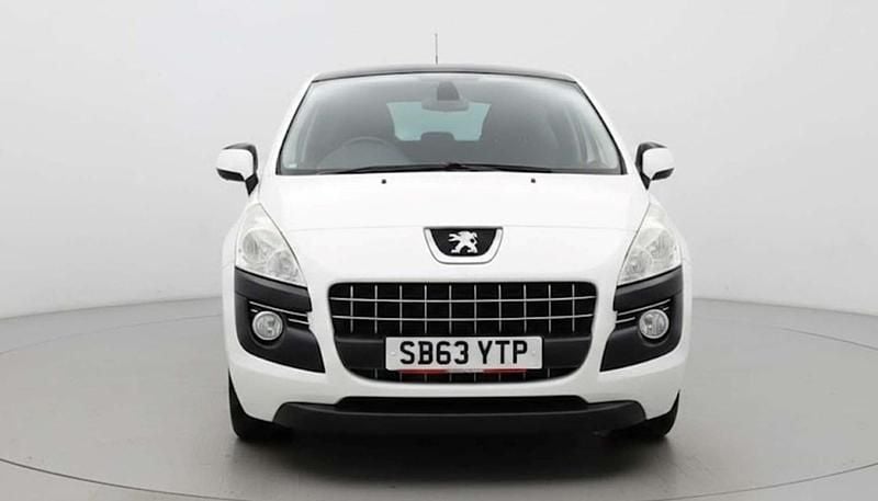 Used Peugeot 3008 Active 2014 White Hatchback