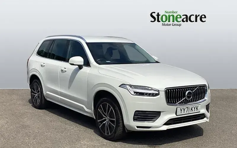 Used Volvo XC90 Momentum 235 HP (172 kW) 2021 SUV