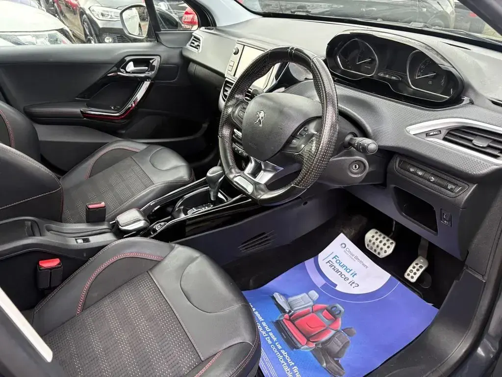 Used Peugeot 2008 GT-line 110 HP (80 kW) 2019 Grey SUV