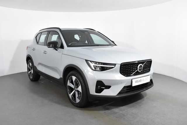 Used 2025 Volvo XC40 Plus SUV | £35,295 (A bit pricey) - Image 1/4