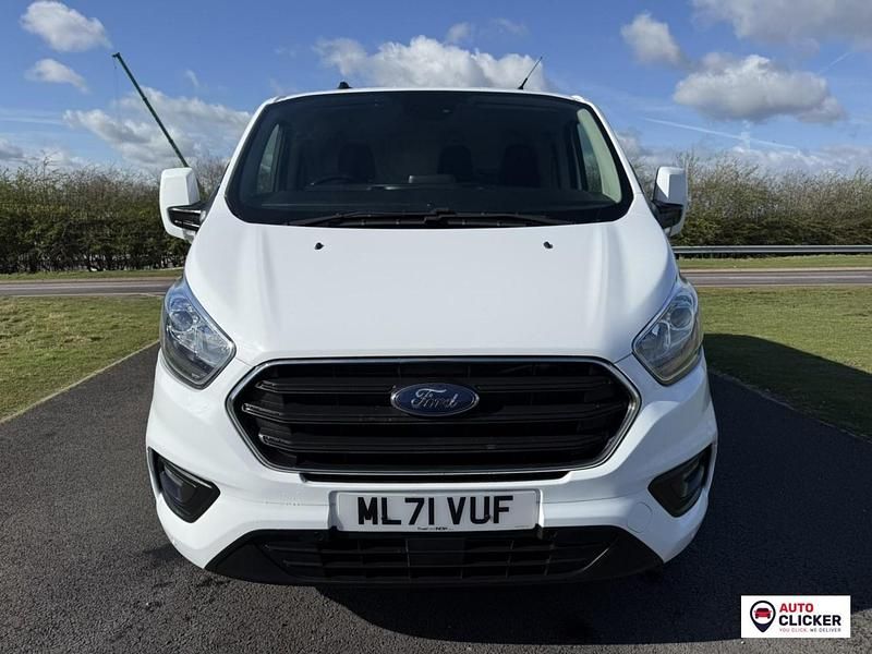 Used Ford Transit Custom Limited 130 HP (95 kW) 2021 White Van