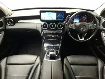 Usado Mercedes C200 184 HP (135 kW) 2016 Prateado Carrinha