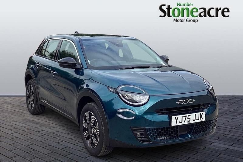 Blue New 2025 Fiat 600 S SUV | £18,495 - Image 1/1