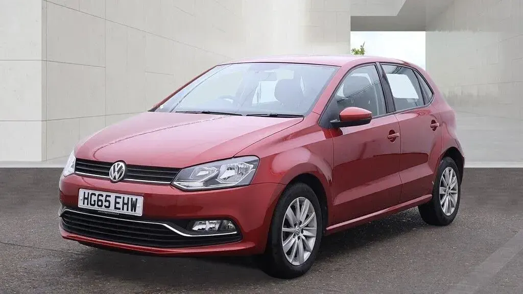 Used VW Polo SE 2015 Red Hatchback