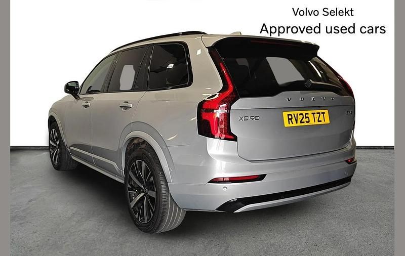 Usado Volvo XC90 Plus 455 HP (334 kW) 2025 Prateado SUV