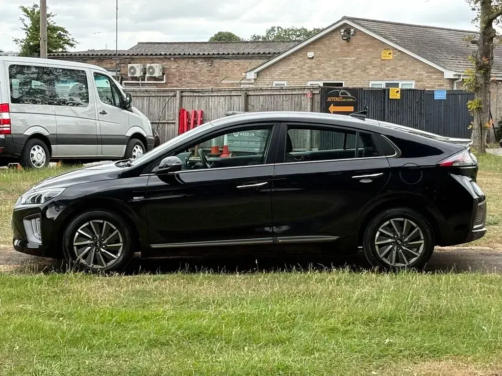 Used Hyundai Ioniq Premium 100 kW (136 HP) 2021 Black Hatchback