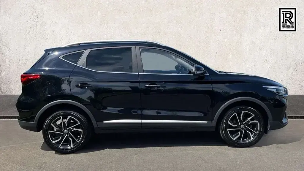 Used MG ZS Exclusive 106 HP (77 kW) 2023 Black SUV