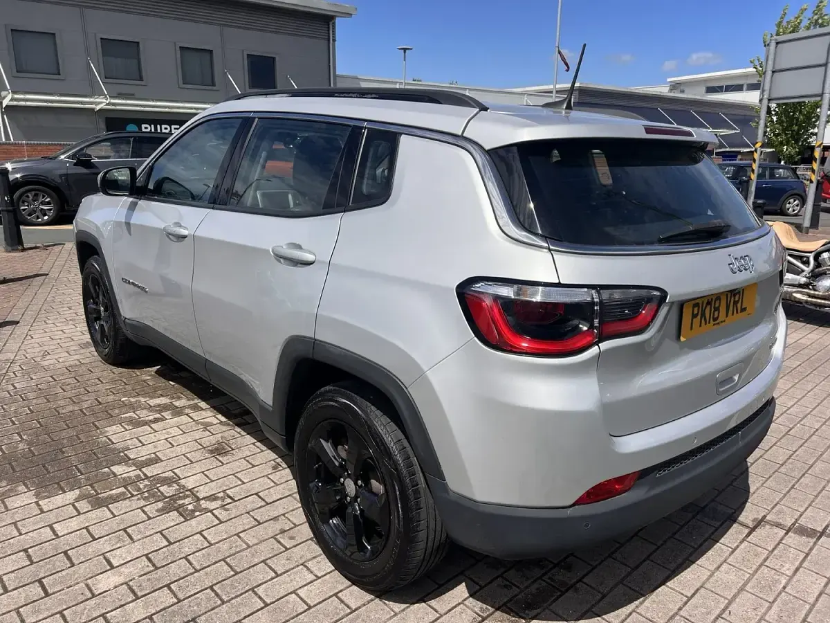Used Jeep Compass Longitude 140 HP (102 kW) 2018 Silver SUV