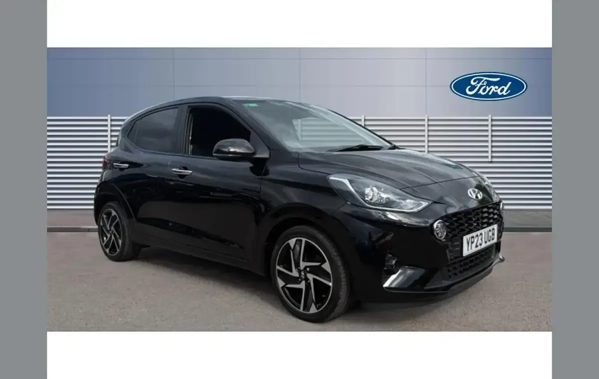 Used Hyundai i10 Premium 67 HP (49 kW) 2023 Hatchback