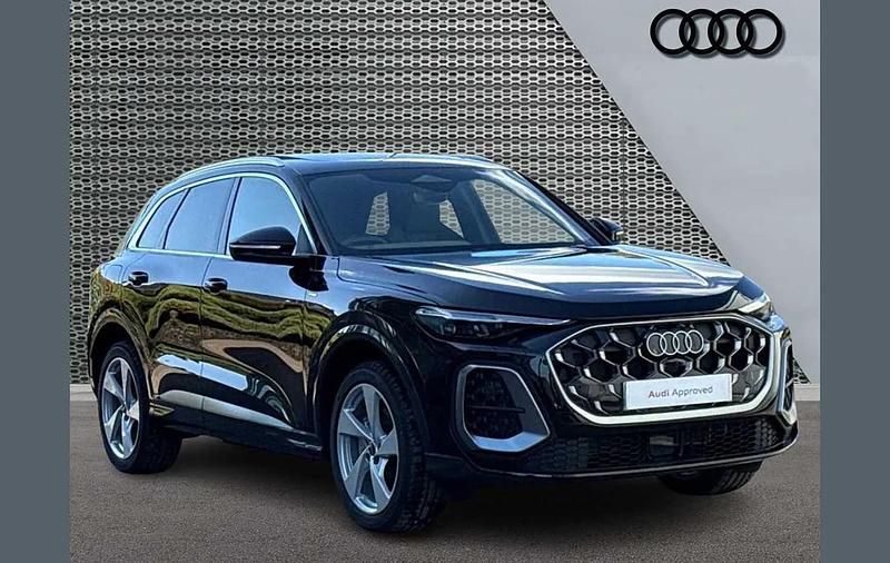 Used Audi Q5 S-Line 200 HP (147 kW) 2026 Black SUV