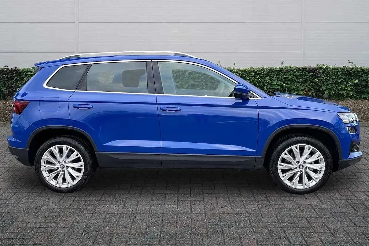 Used Skoda Karoq SE L 85 HP (62 kW) 2025 Energy blue SUV
