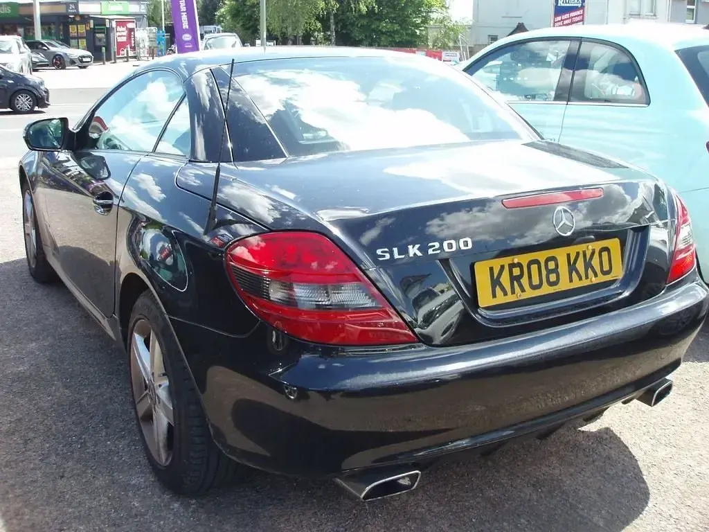 Usado Mercedes SLK200 184 HP (135 kW) 2008 Preto Cabrios
