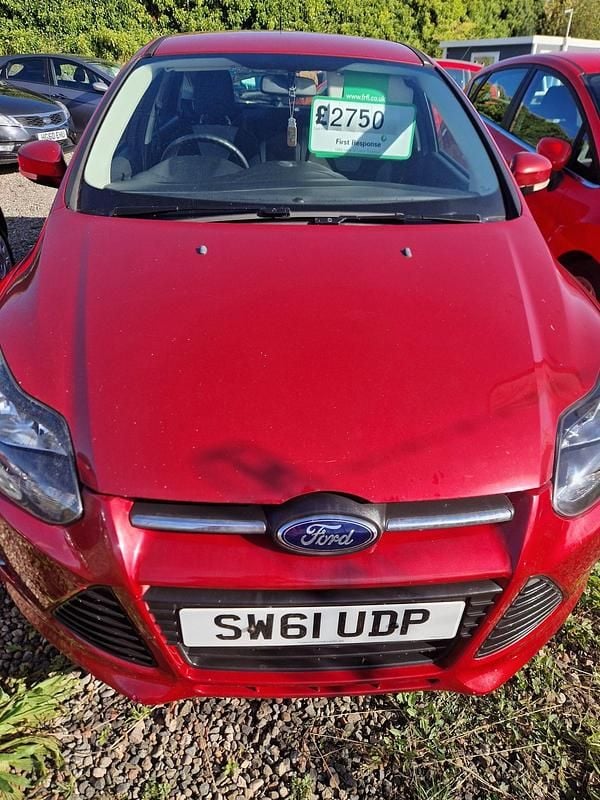 Red Used 2012 Ford Focus Zetec Hatchback | £2,650 (Super price) - Image 1/4