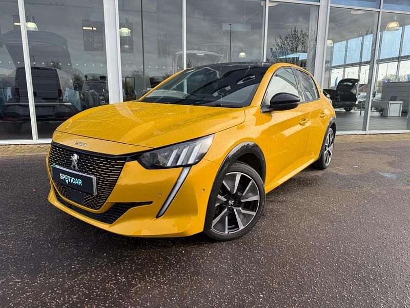 Used Peugeot e-208 Premium 100 kW (136 HP) 2022 Yellow Hatchback