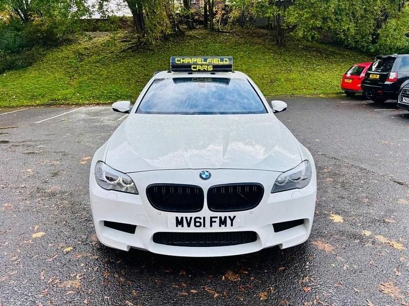 Begagnad BMW M5 M Performance 2011 Vit Sedan