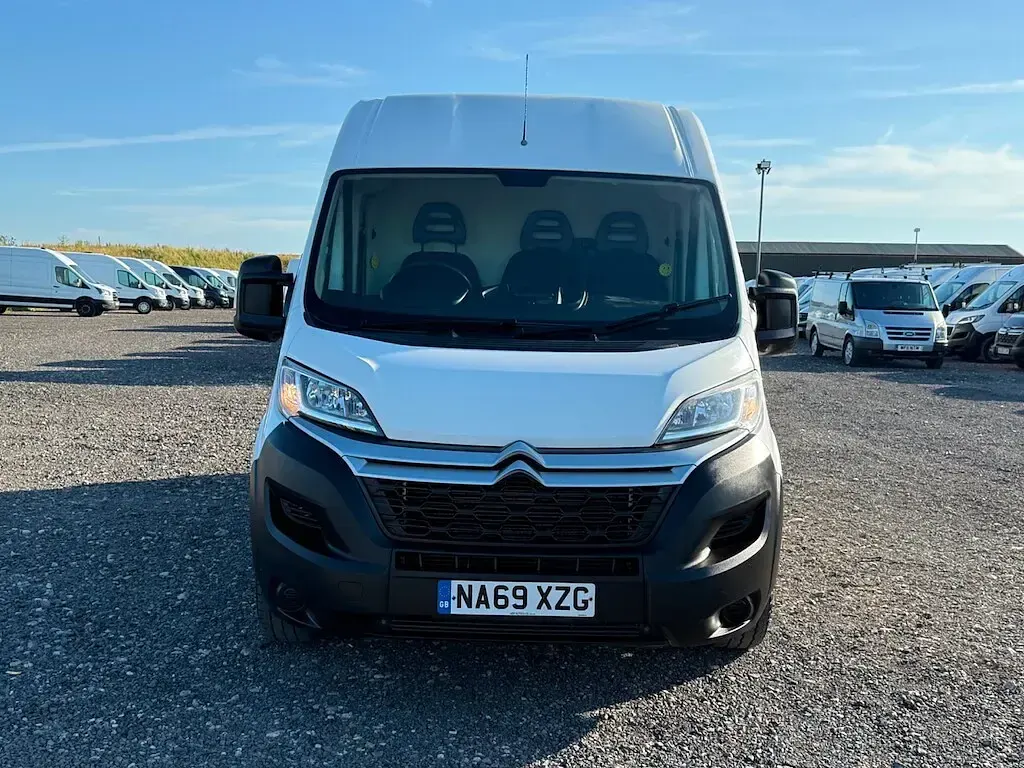 Used Citroën Relay 140 HP (102 kW) 2020 White Van