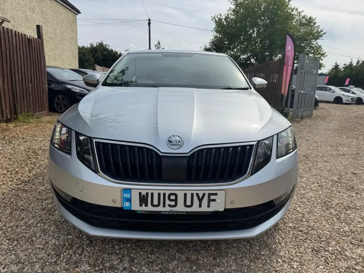 Begagnad Skoda Octavia SE Technology 2019 Silver Halvkombi