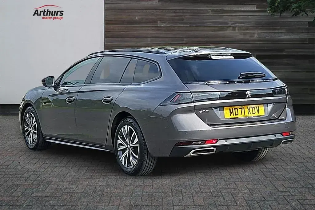 Used Peugeot 508 Allure Premium 130 HP (95 kW) 2022 Grey Estate