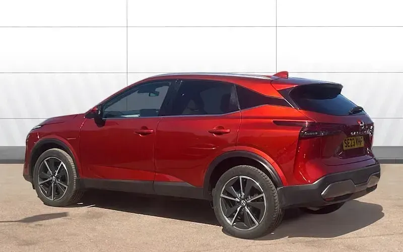 Used Nissan Qashqai Tekna 158 HP (116 kW) 2023 Red SUV