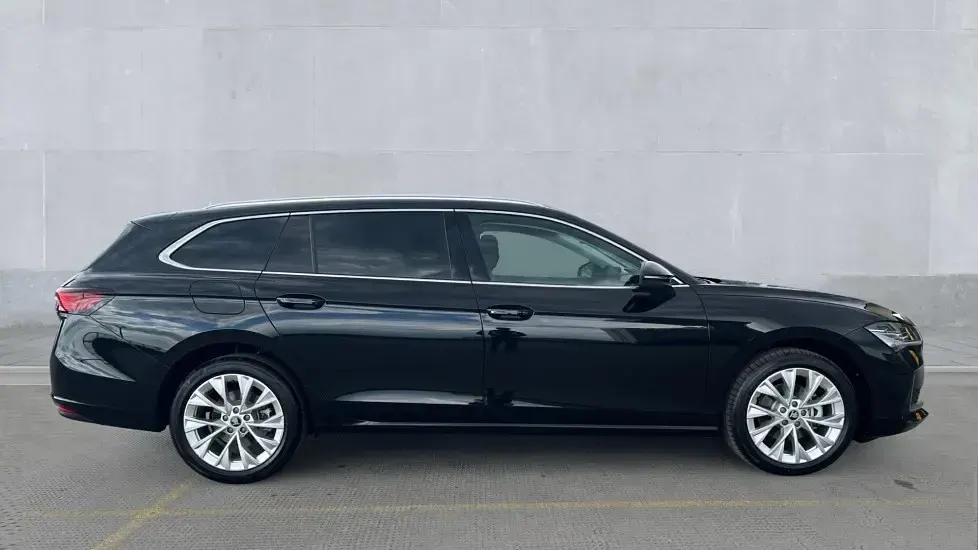 Nuevo Skoda Superb SE L 150 CV (110 kW) 2026 Negro