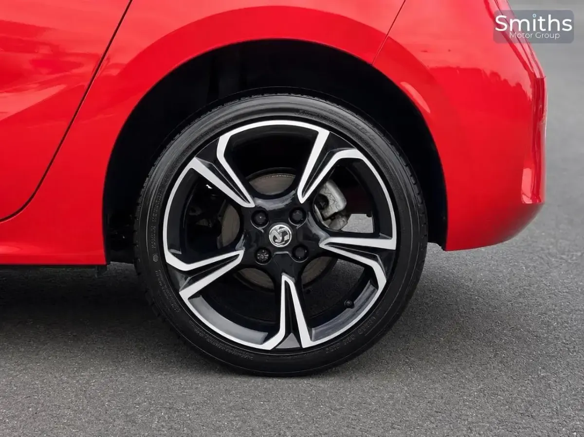 Used Vauxhall Corsa Edition 99 HP (72 kW) 2022 Red Hatchback