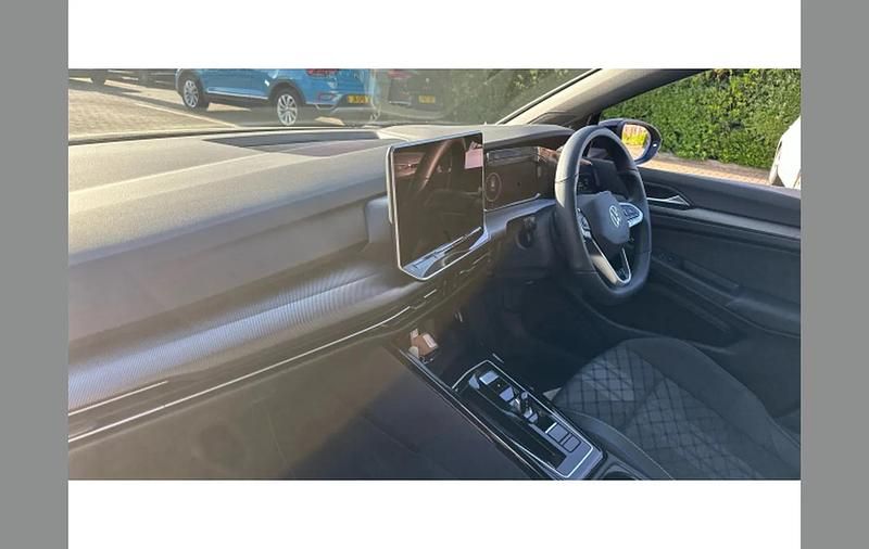 Used VW Golf VIII R-line 150 HP (110 kW) 2025 Black Hatchback