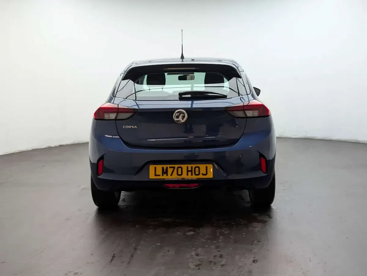 Second-hand Vauxhall Corsa 75 CP (55 kW) 2020 Albastru Hatchback