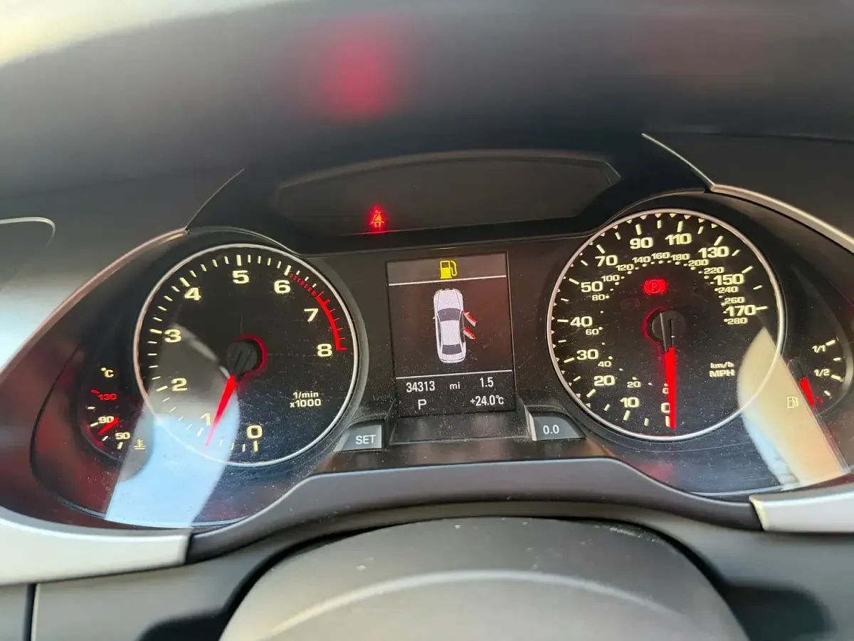 Used Audi A4 Comfort 211 HP (155 kW) 2011 White Sedan