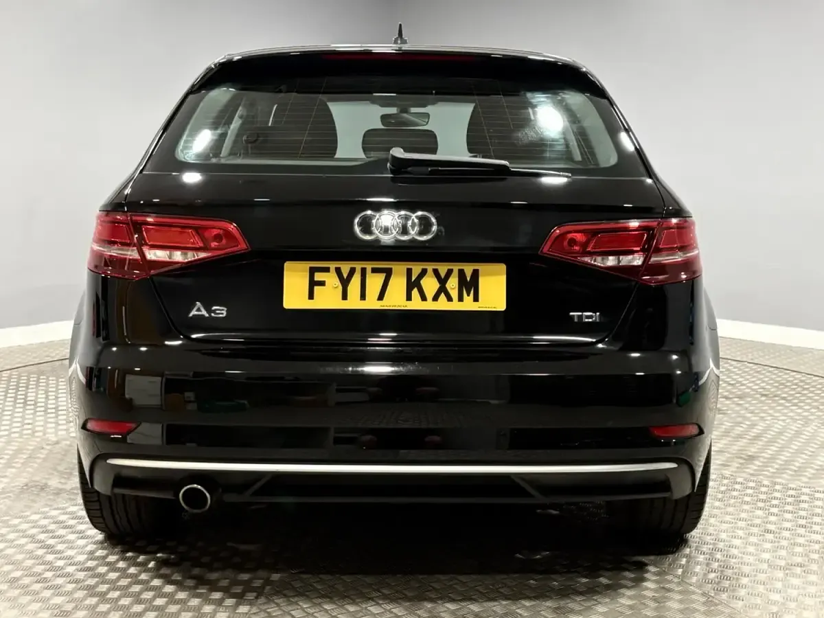 Used Audi A3 Sportback Sport 110 HP (80 kW) 2017 Black Hatchback