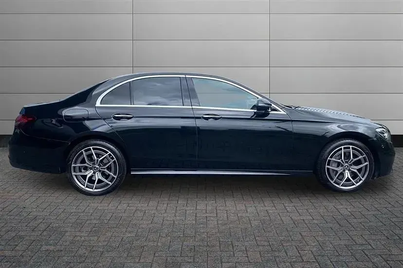 Used Mercedes E300 AMG Line Premium 265 HP (194 kW) 2023 Obsidian black Sedan