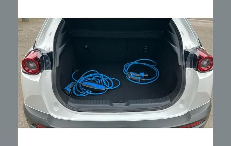 Used Mazda MX30 106 kW (145 HP) 2022 White SUV