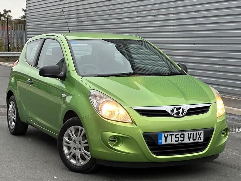 Green Used 2009 Hyundai i20 Classic Hatchback | £1,995 (Fair price) - Image 1/4