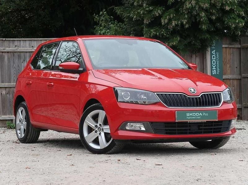 Corrida red Used 2016 Skoda Fabia SE L Hatchback | £7,995 (Fair price) - Image 1/4