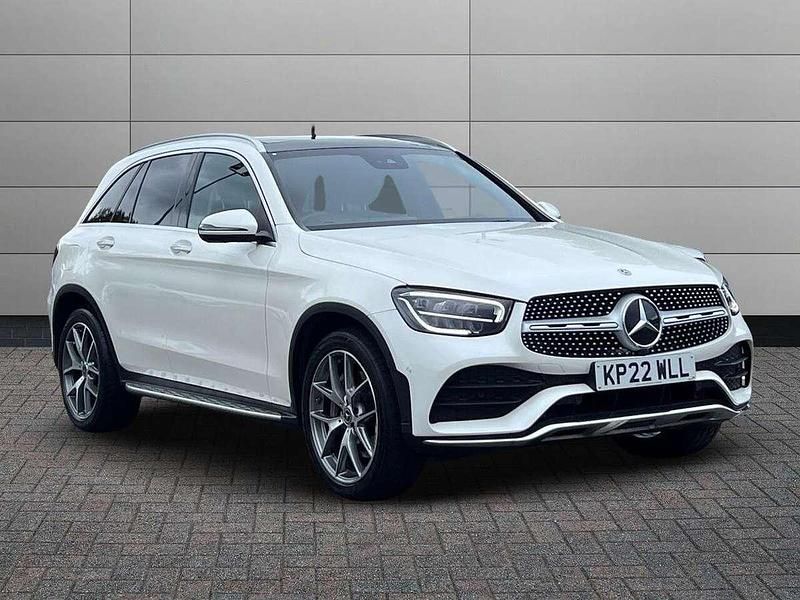 White Used 2022 Mercedes GLC300 AMG Line Premium SUV | £30,995 (Fair price) - Image 1/4