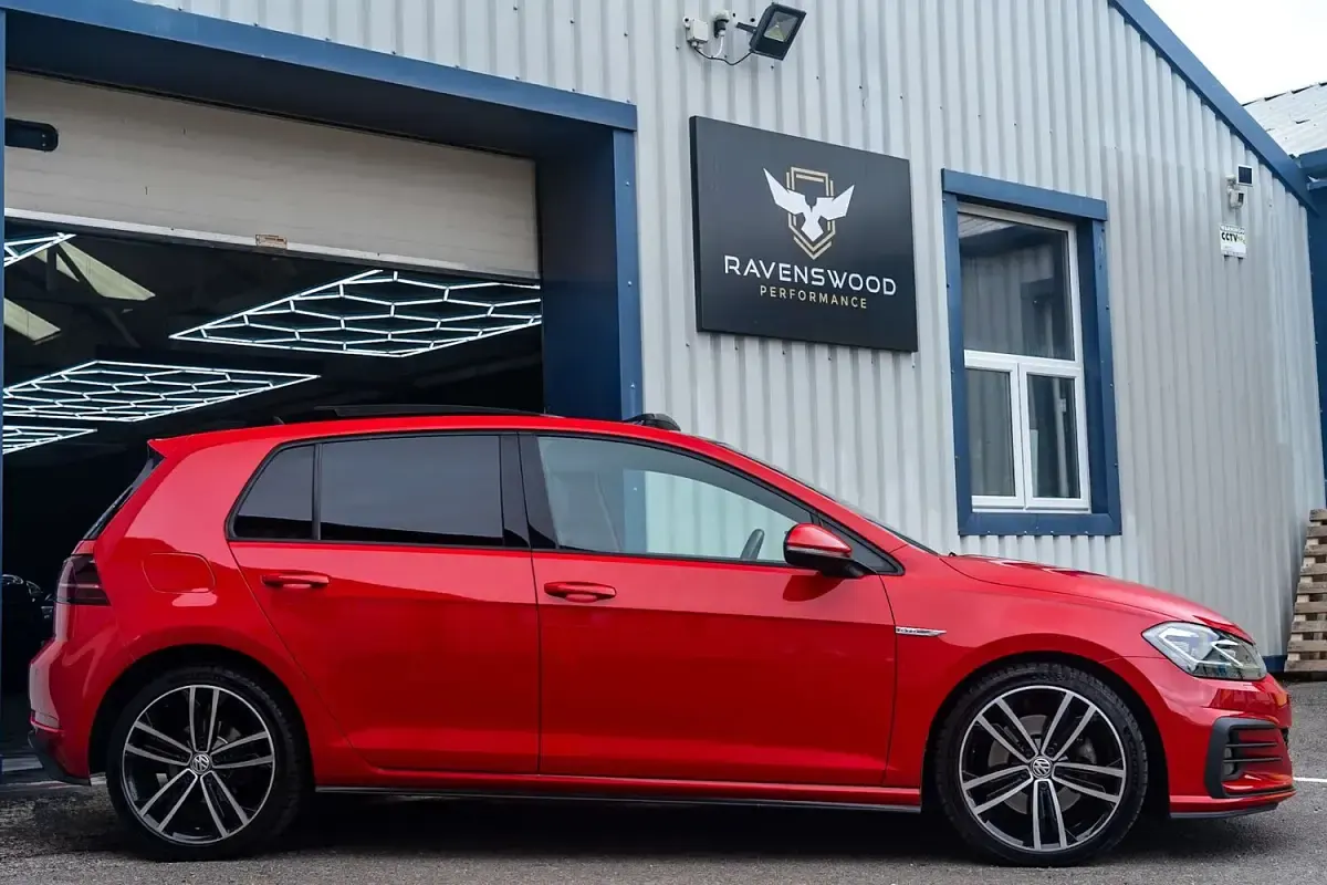 Used VW Golf VII GTD 184 HP (135 kW) 2019 Red Hatchback