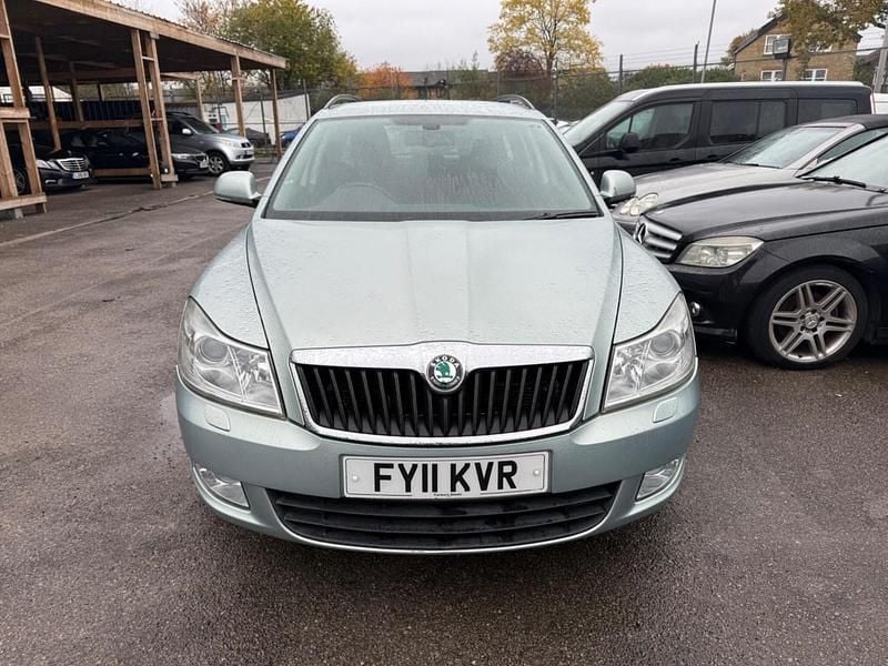Used Skoda Octavia Elegance 2011 Green Estate