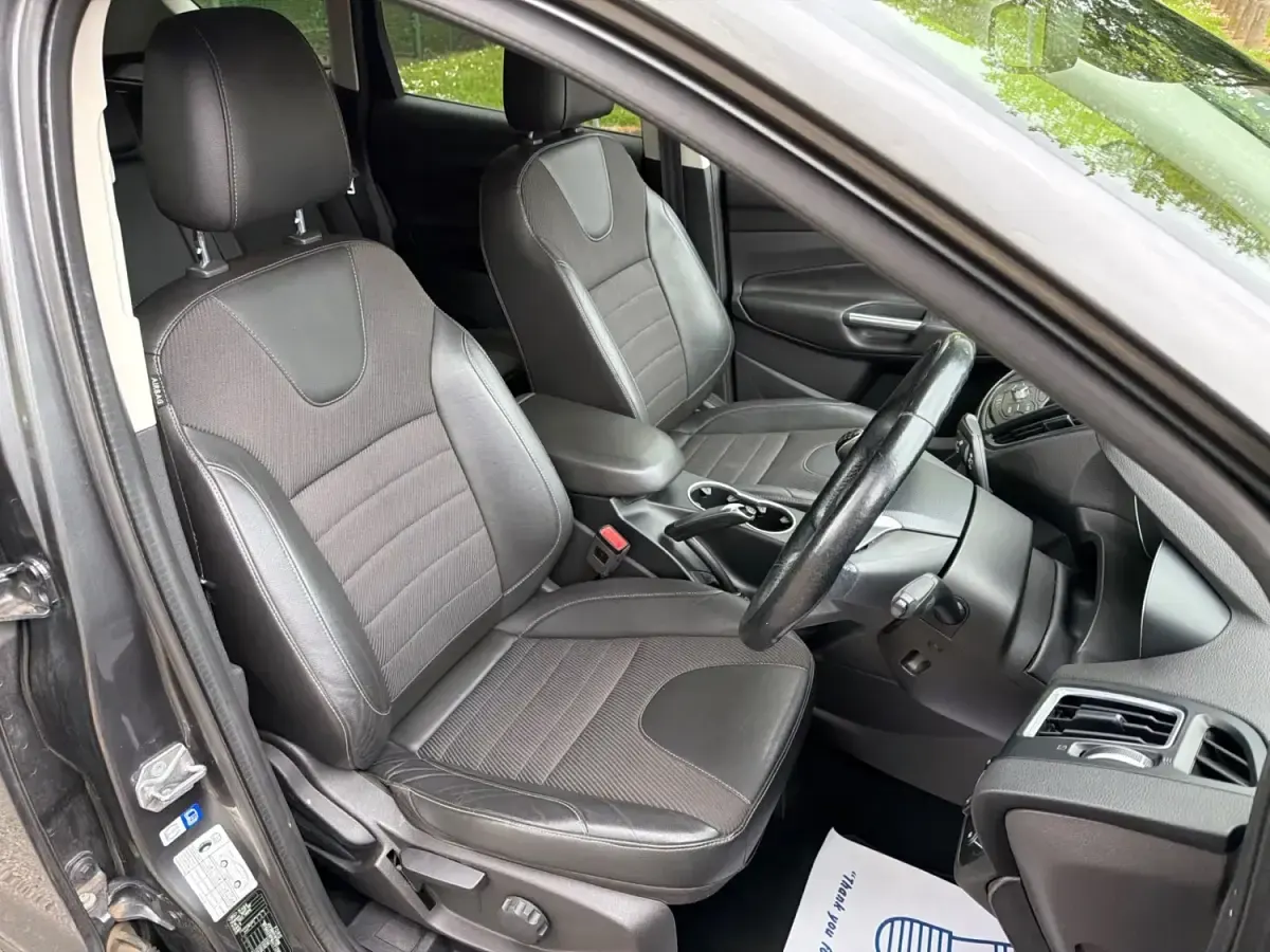 Używany Ford Kuga Sport 180 KM (132 kW) 2016 Szary SUV
