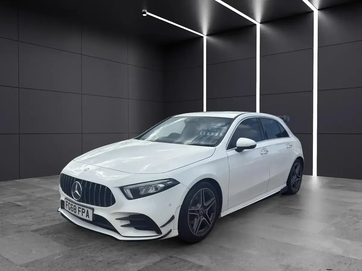 Used Mercedes A200 AMG Line Premium 163 HP (119 kW) 2018 White Hatchback