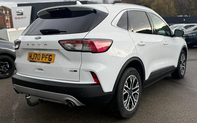 Used Ford Kuga Titanium 150 HP (110 kW) 2020 White SUV