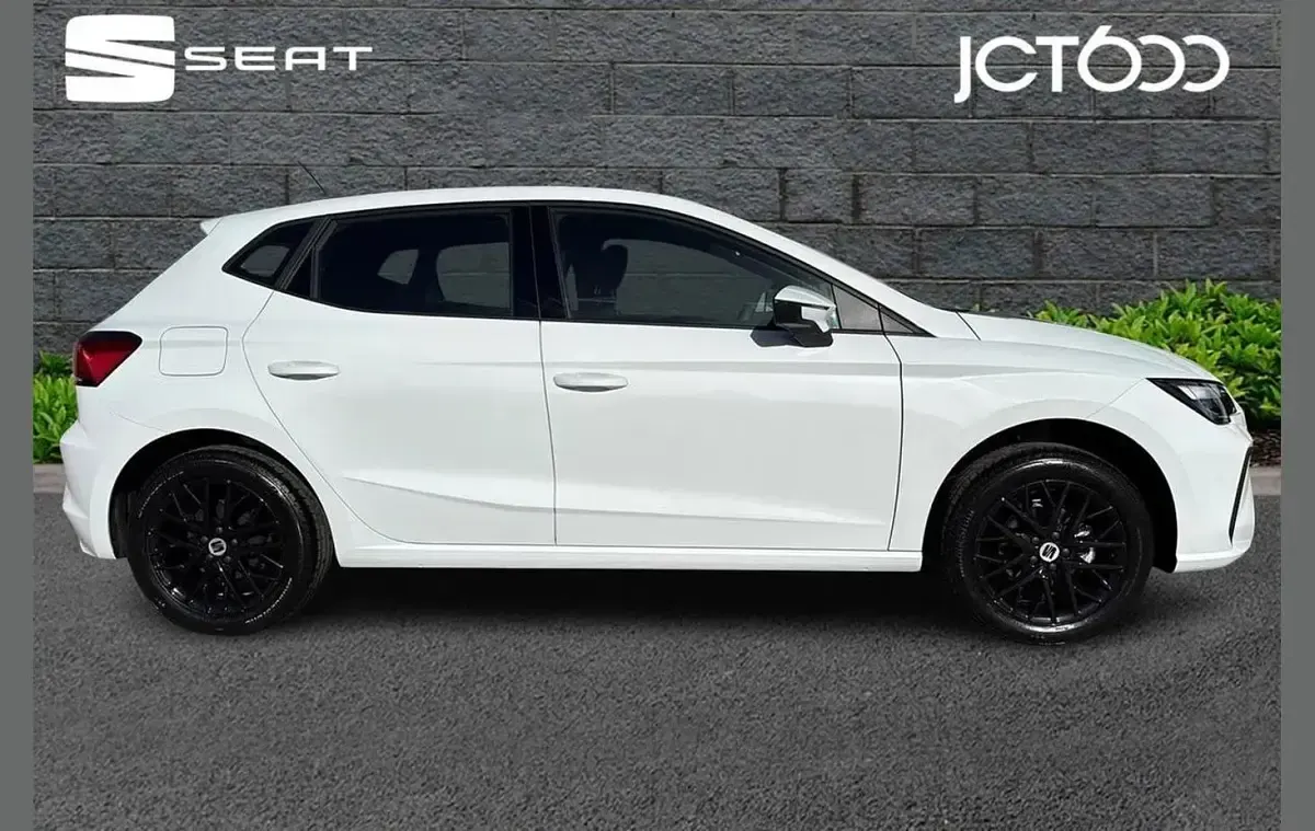 Used Seat Ibiza SE 94 HP (69 kW) 2026 White Hatchback