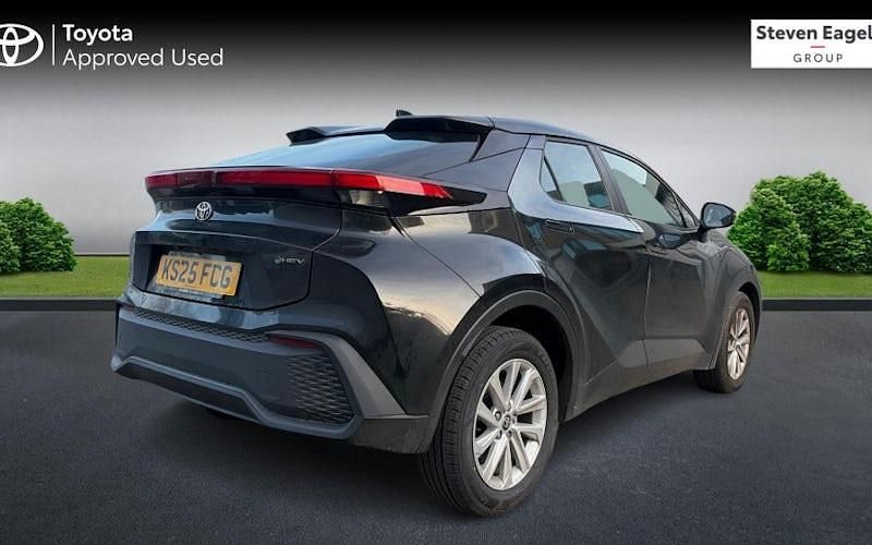 Used Toyota C-HR 140 HP (102 kW) 2026 SUV
