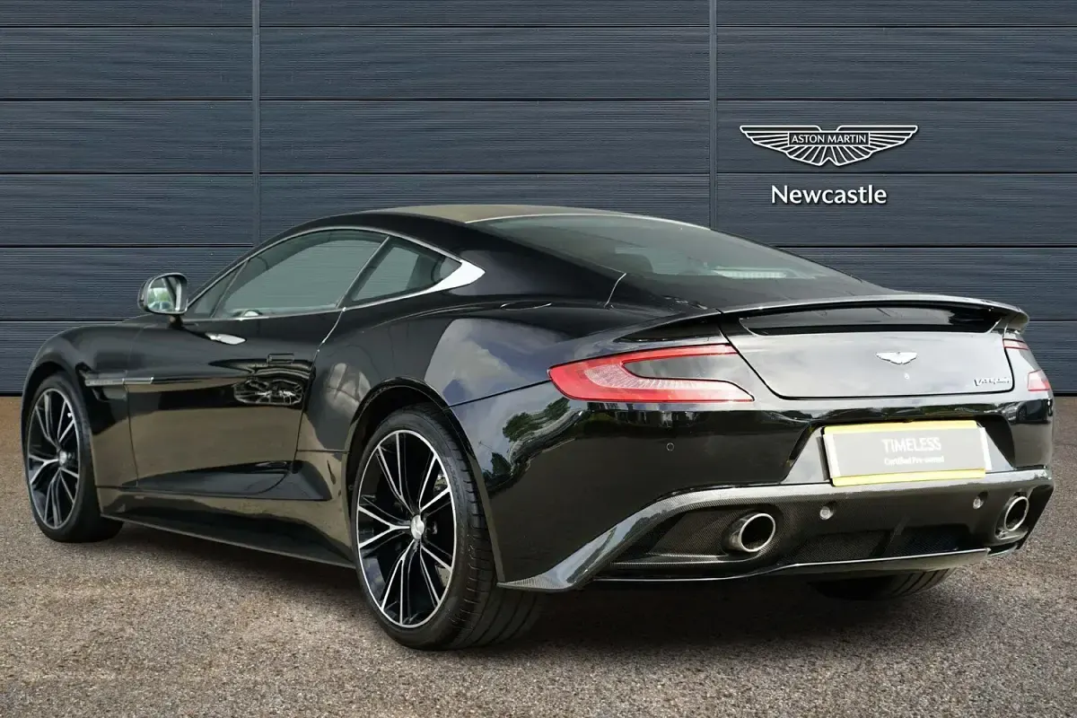 Used Aston Martin Vanquish 565 HP (415 kW) 2014 Black Coupe