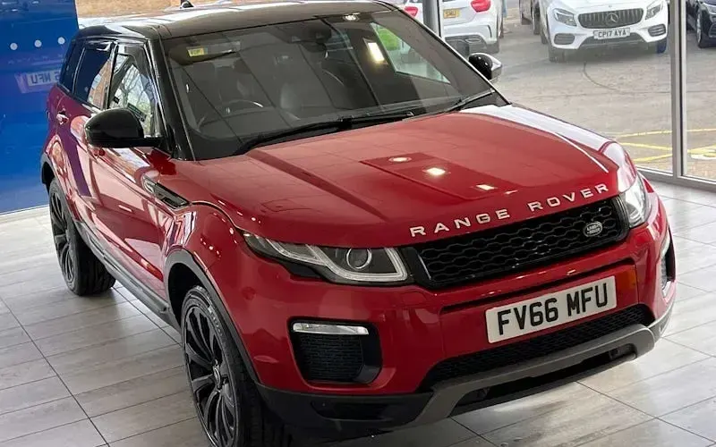 Begagnad Land Rover Range Rover evoque SE 150 HK (110 kW) 2018 Halvkombi